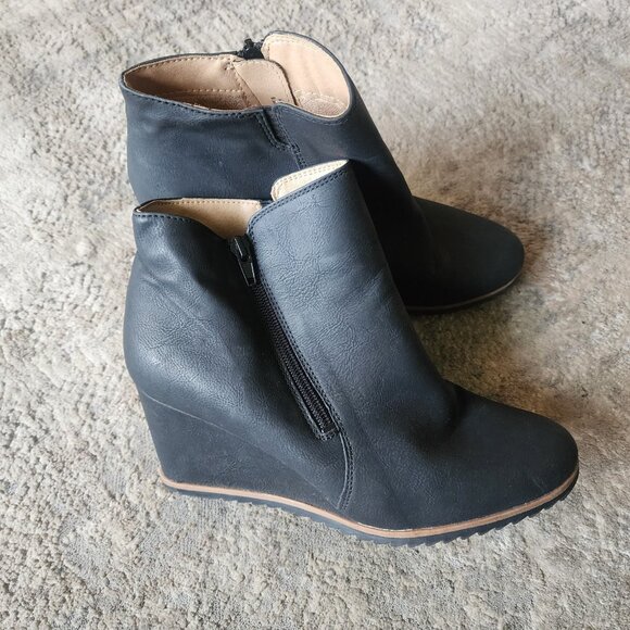 Soul Naturalizer Womens Sz 9.5 Hudson Black Faux Leather Zip Wedge Ankle Booties - Picture 3 of 9